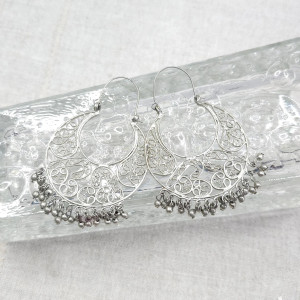 152 ażurowe, filigranowe kolczyki vintage; z drugiej ręki; orientalne kolczyki