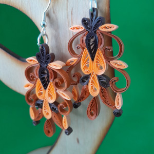 kolczyki ręcznie wykonane z papieru