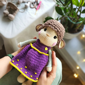 Owieczka w sukience, Maskotka owca, Przytulanka dla dziecka