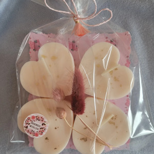 Serduszka - zestaw świec sojowych- gotowy prezent na Walentynki lub Dzień Kobiet