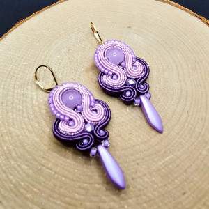 Fioletowe wiszące kolczyki sutasz