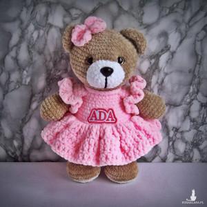 Szydełkowy miś Ada 32cm w różowej sukience (na zamówienie)