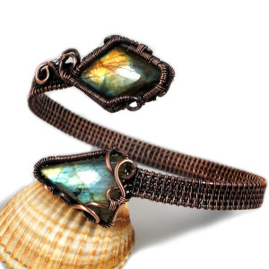 Labradoryt i miedź, Miedziana bransoletka z labradorytami, ręcznie wykonana, prezent dla niej prezent dla mamy, prezent urodzinowy biżuteria