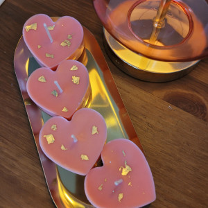 Elegancki zestaw świec sojowych na złotej tacy Walentynki, Dzień Kobiet