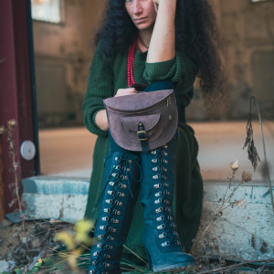 SKÓRZANA NERKA kakaowy nubuk