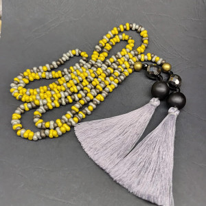 Naszyjnik Długi Sznur Złoto Szare Korale Szklane z Chwostami