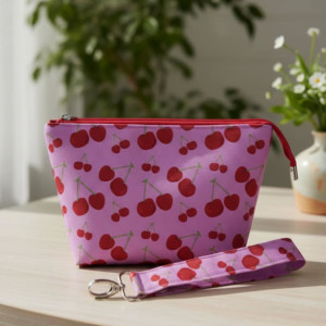 Zestaw prezentowy Wisienki kosmetyczka i smycz do kluczy