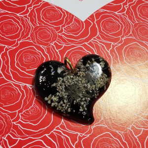 Czarne serce z dziką marchwią