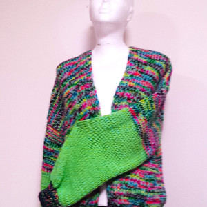 Oryginalny, ręcznie robiony kolorowy kardigan