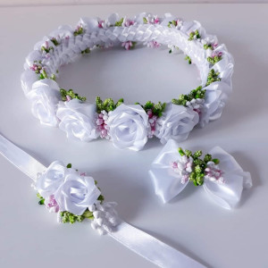 Wianek Komunijny róże