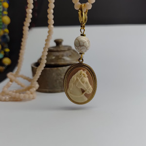 Wisiorek Camea Z Koniem Amazonka Klasyczna Biżuteria