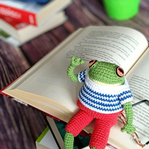 Żabka - rękodzieło szydełkowe