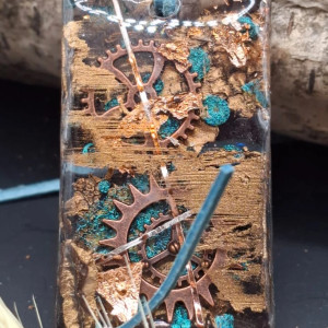 Naszyjnik z żywicy – styl steampunk / handmade – unikat