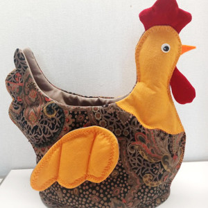 Kura na jajka, owoce, ozdoba do kuchni