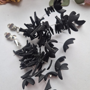 Klipsy czarne kwiaty