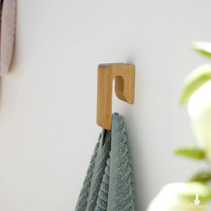 Dębowy wieszak haczyk na ręczniki (wersja samoprzylepna oraz na kołek)