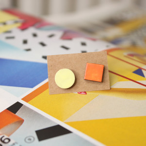 Drewniane kolczyki sztyfty geometryczne