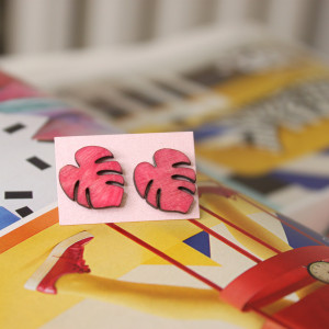 Drewniane kolczyki sztyfty  Liść Monstera