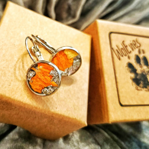 Kolczyki z żywicy ze słonecznikiem – srebrne | stal nierdzewna | biżuteria handmade z prawdziwym kwiatem