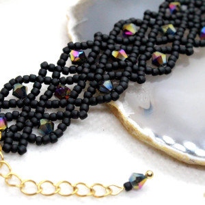 delikatna koronkowa bransoletka - matowa czerń