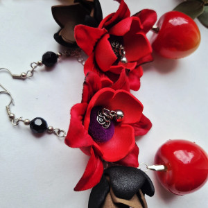 Kolczyki długie z czereśnią