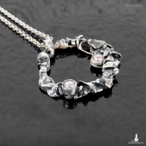 Naszyjnik srebrny z perłami