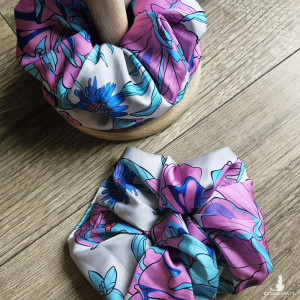 Gumka satynowa z miękkiej satyny we wzory malowane kwiaty malarskie graficzne pewnie strokrotki