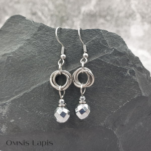 Kolczyki chainmaille - migotliwy hematyt