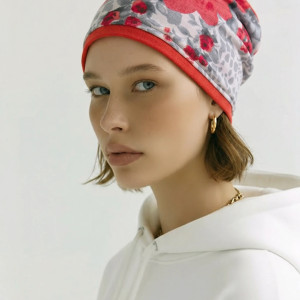 Czapka  damska wiosenna