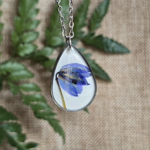 Srebrna zawieszka srebrny wisiorek kwiat naszyjnik żywica z żywicy kwiaty łezka łza