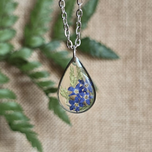 Srebrna zawieszka srebrny wisiorek kwiat naszyjnik żywica z żywicy kwiaty łezka łza
