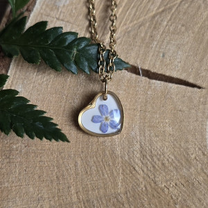 Zawieszka kwiatem wisiorek złoty serce niezapominajki