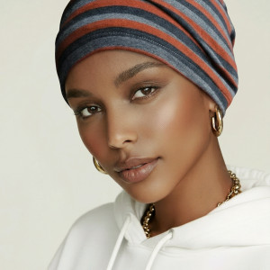 Czapka  damska Wiosenna Smerfetka