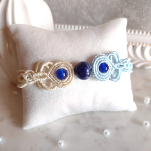 Delikatna bransoletka „Duet Harmonii” – mikromakrama z sodalitem i jadeitami.