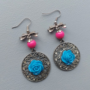 Kolczyki Niebieskie Róże – dodaj kolor do swojego wyglądu!