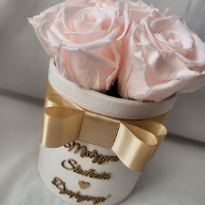 Bukiet wiecznych róż / Naturalne kwiaty z trwałością minimum dwóch lat!