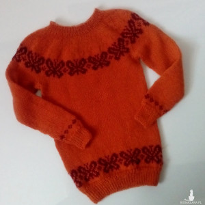 Sweterek merino, na drutach