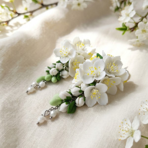 Kolczyki z kwiatami jaśminu