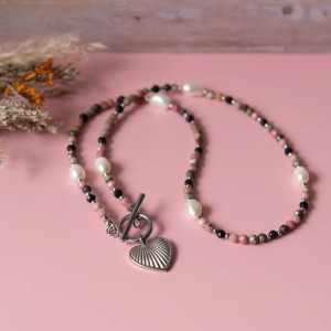 Naszyjnik AMOUR ✧ rodonit, turmalin czarny i perła ✧ serce