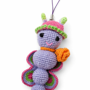 Szydełkowana zawieszka motylek z kwiatkiem