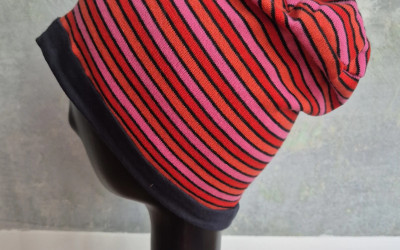 Jesień, czapki i szaliki – czyli jak wyglądać uroczo, kiedy pogoda nie rozpieszcza