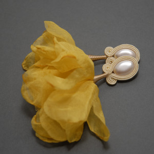 kolczyki lub klipsy sutasz z kwiatkami