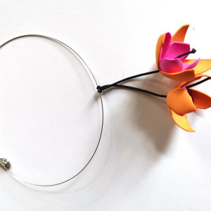Naszyjnik kwiatowy zakładany