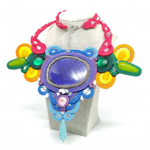 Kolorowy naszyjnik sutasz z agatem