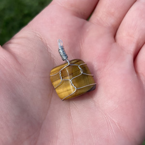 NASZYJNIK TYGRYSIE OKO