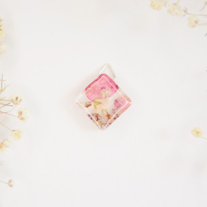 Zawieszka do naszyjnika - róż