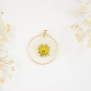 Zawieszka do naszyjnika - stokrotka