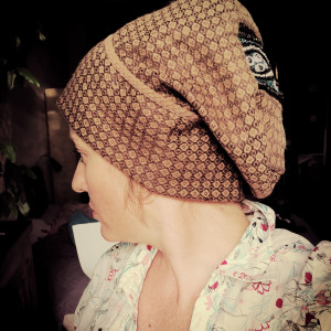 Czapka :powiedz mi Juleczko czy to zakalec czy ciasteczko-l