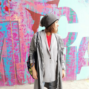 Czapka szara smerfetka góra koronka