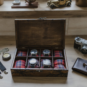 Pudełko na zegarki, bransoletki i łańcuszki, Drewniane na zegarki, bransoletki i łańcuszki